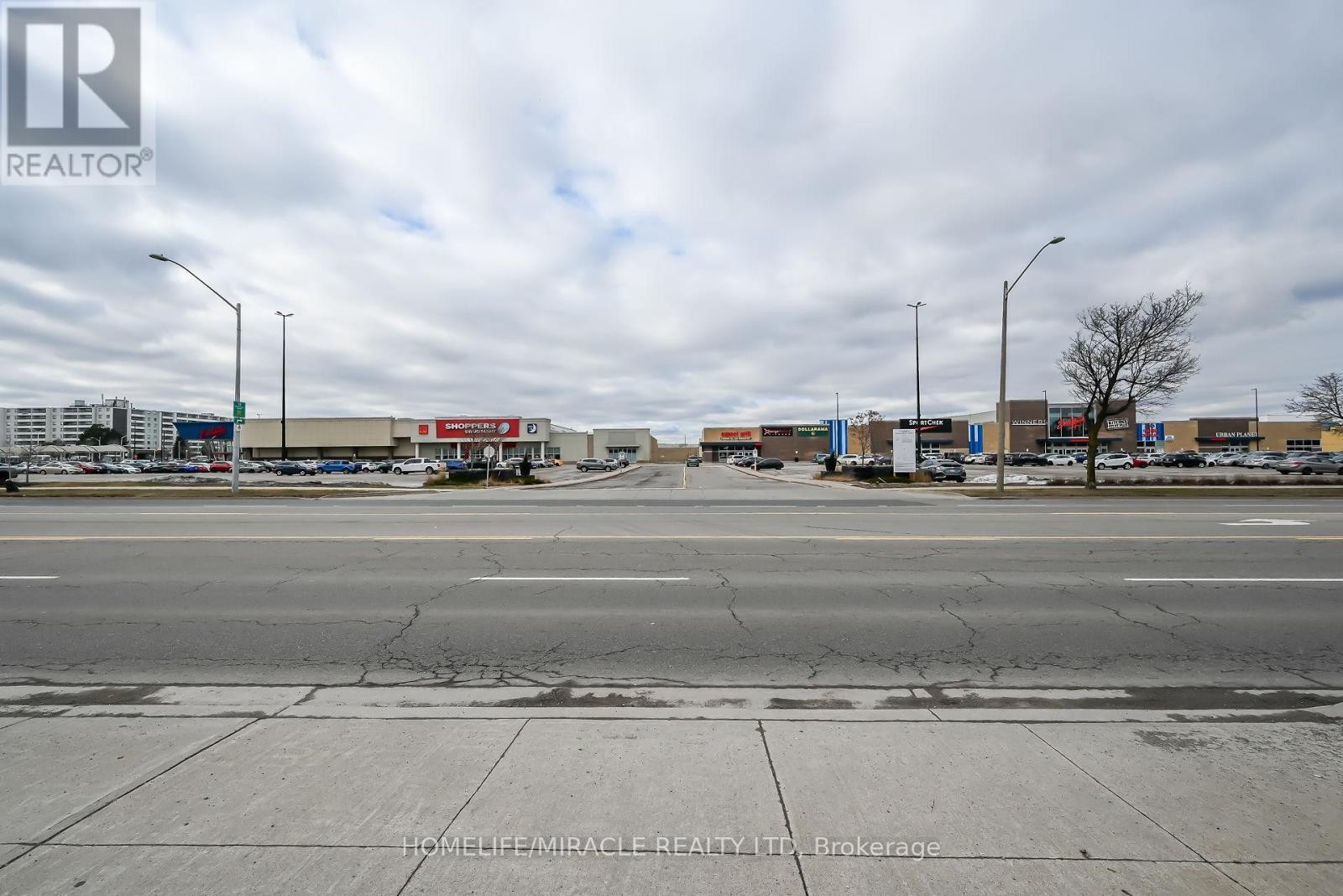 54 Centennial Parkway N, Hamilton, ON