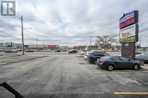 54 Centennial Parkway N, Hamilton, ON 