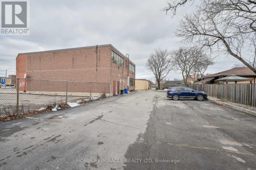 54 Centennial Parkway N, Hamilton, ON 