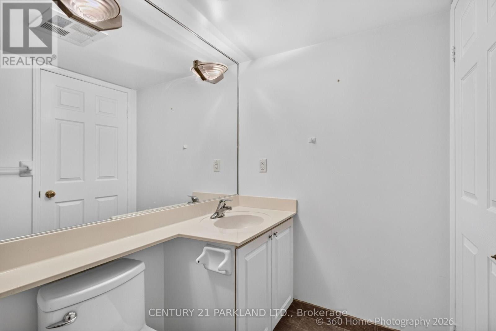609 - 109 Front Street E, Toronto, ON