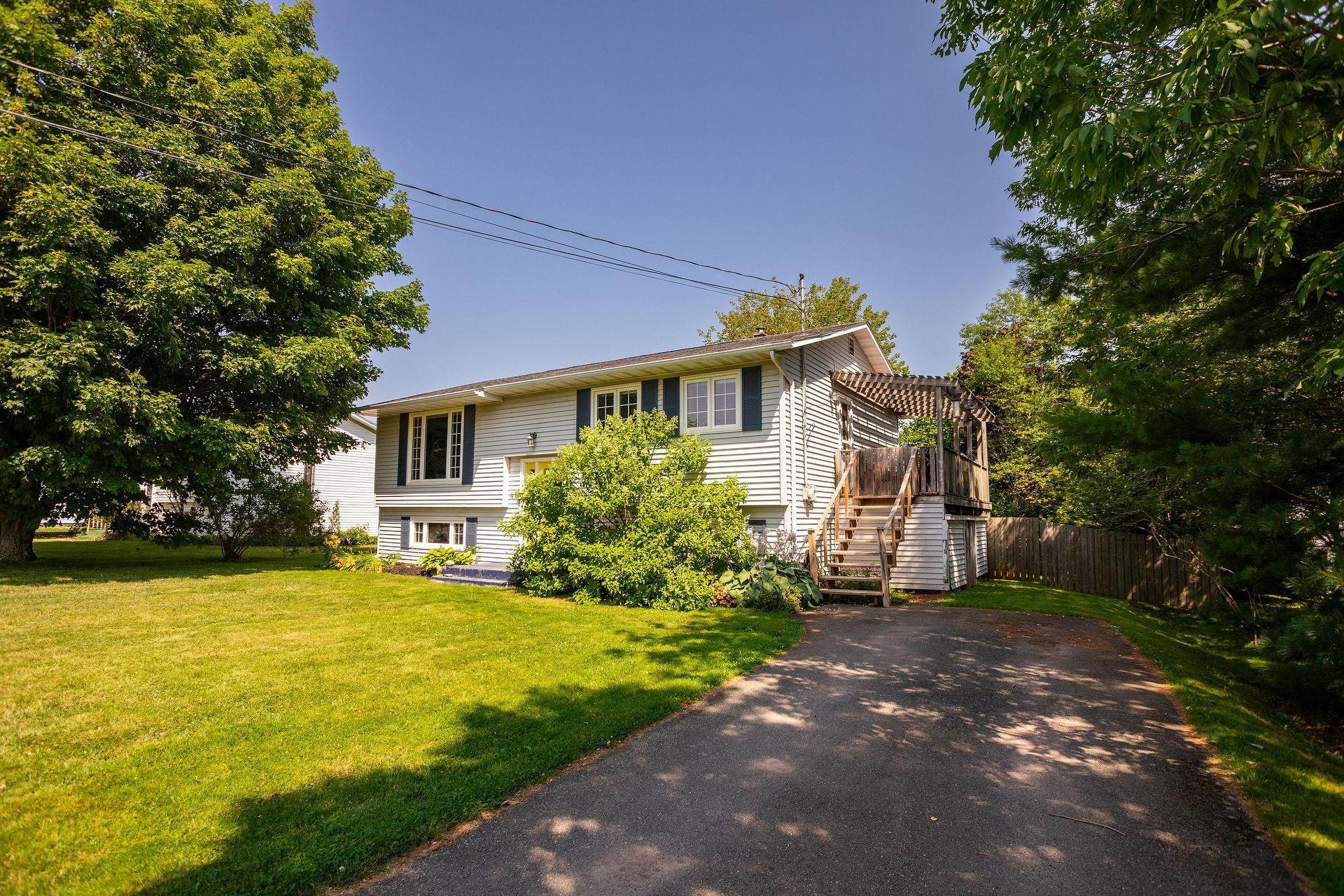 40 Poplar Drive, Cornwall, PE