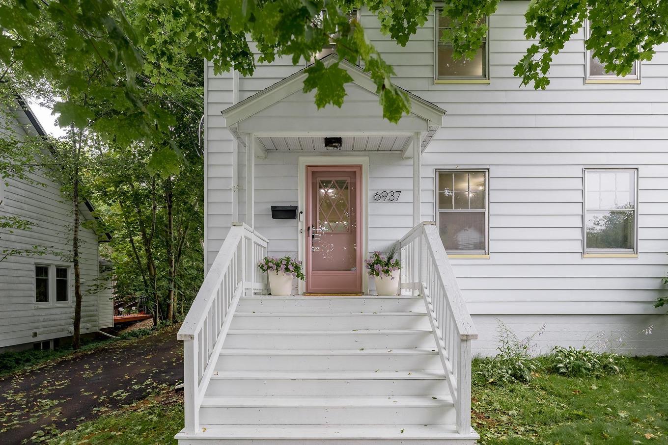6937 Chebucto Road, Halifax, NS