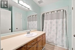 4 pc bathroom on main floor - 