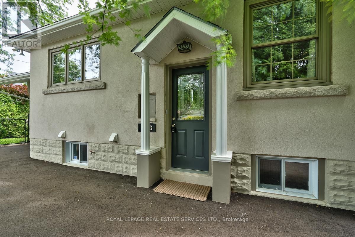 Second Entrance off Lakeview Avenue - 3423 Lakeshore Road, Burlington, ON