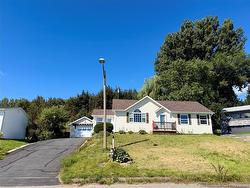 35 Cote Bleu DR Bathurst, NB E2A 3G1