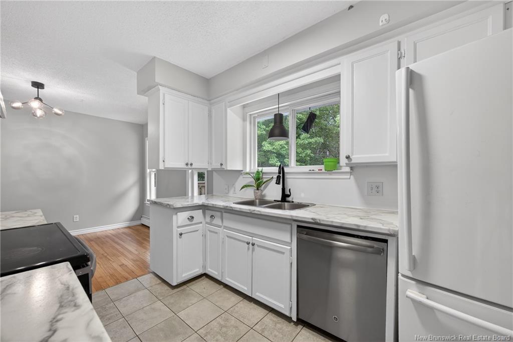 132 Topcliffe Cres, Fredericton, NB