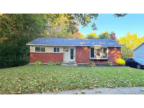 132 Topcliffe Cres, Fredericton, NB 