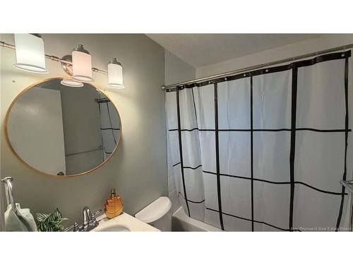 132 Topcliffe Cres, Fredericton, NB 