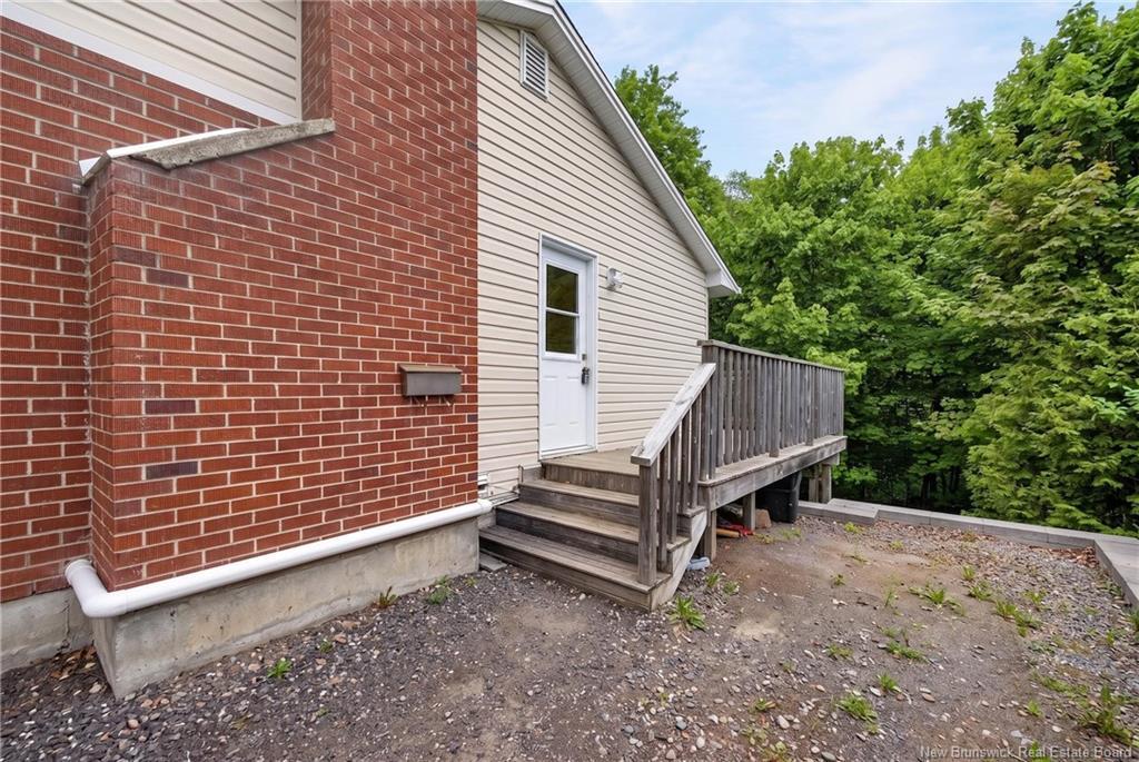 132 Topcliffe Cres, Fredericton, NB