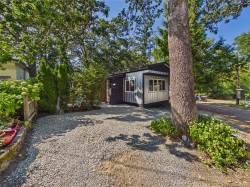 #30-1201 CRAIGFLOWER Rd View Royal, BC V9A 2X9