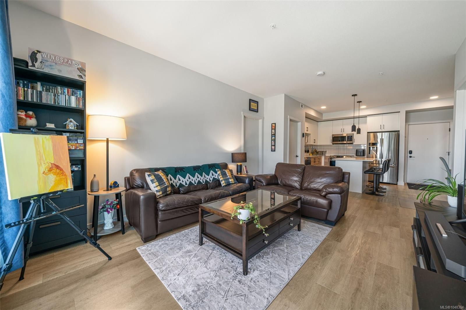 #302-2469 Gateway Rd, Langford, BC