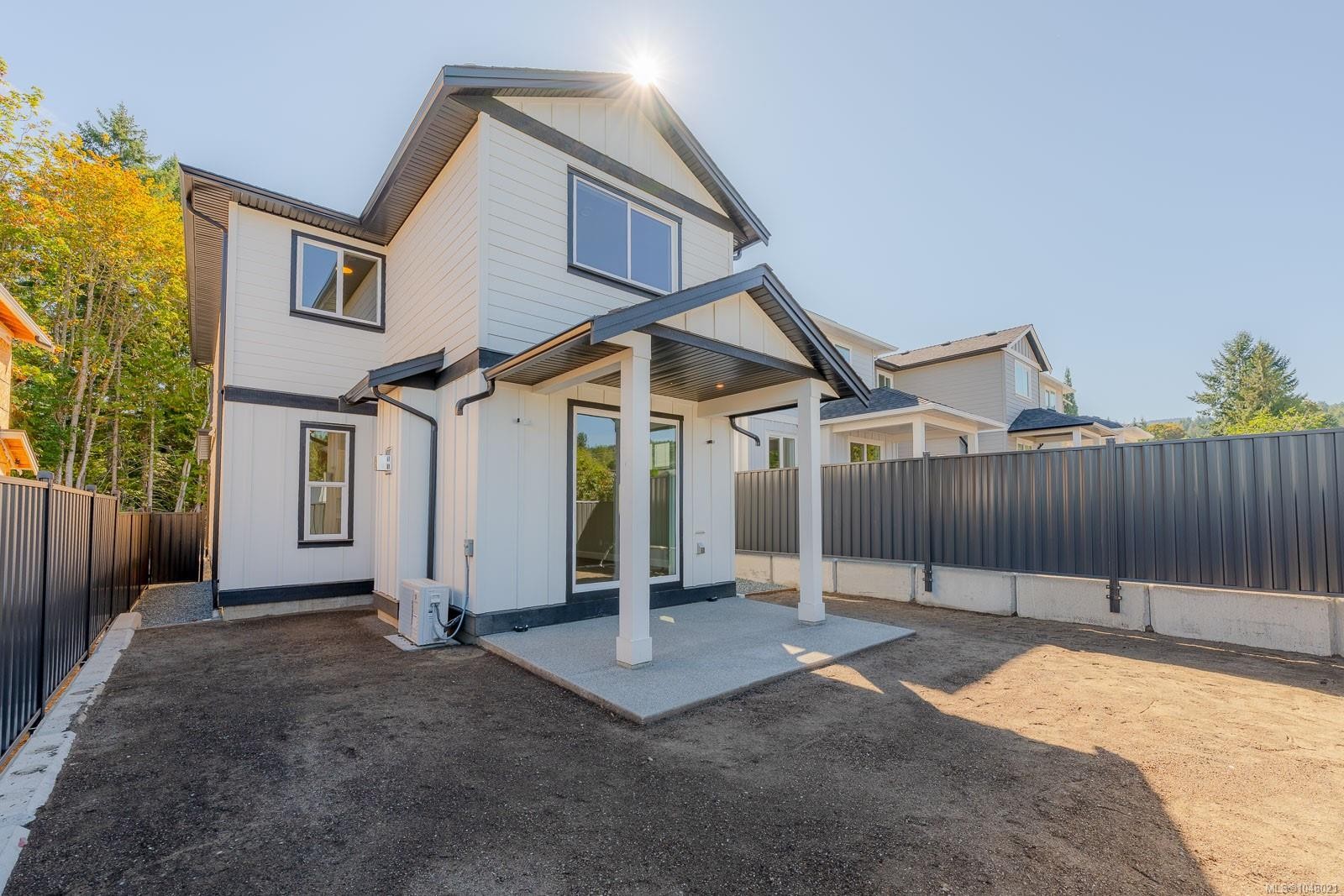 1342 Mckinley Rd, Ladysmith, BC