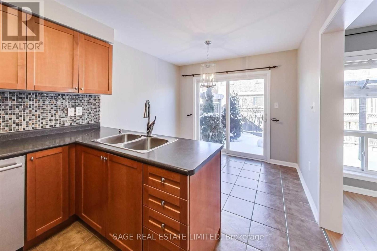 1131 Barr Crescent, Milton, ON