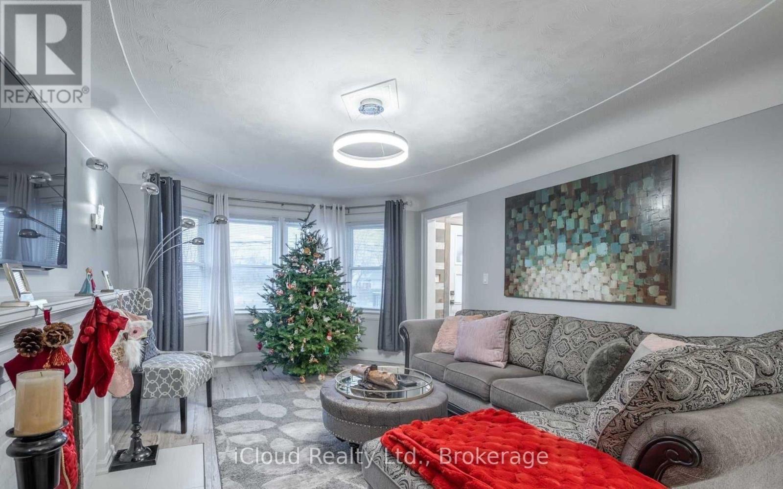 Main - 361 Beach Boulevard W, Hamilton, ON