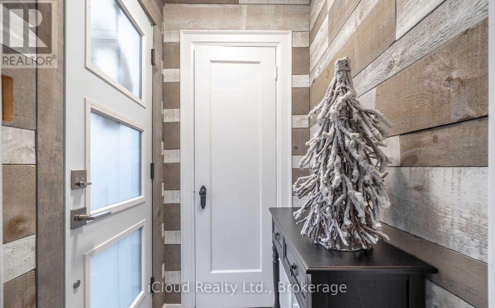 Main - 361 Beach Boulevard W, Hamilton, ON