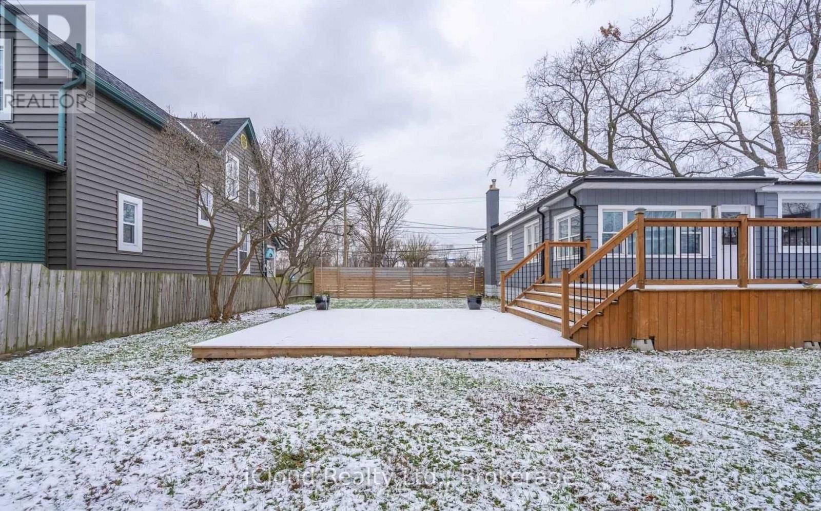 Main - 361 Beach Boulevard W, Hamilton, ON