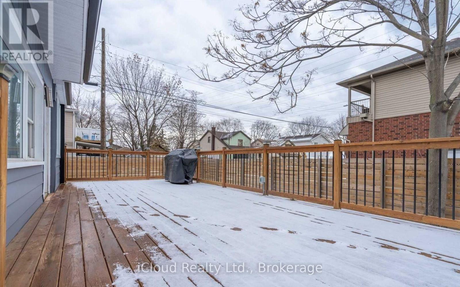 Main - 361 Beach Boulevard W, Hamilton, ON