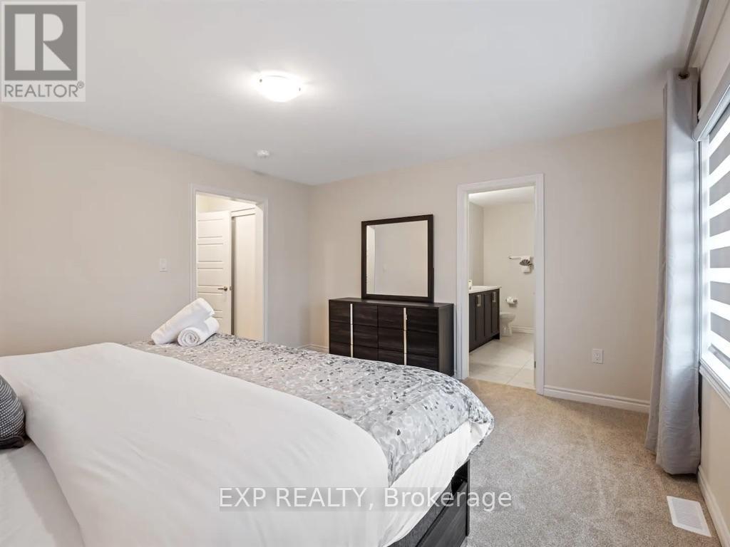Primary Bedroom - 2 Sun Haven Lane, Thorold (Rolling Meadows), ON