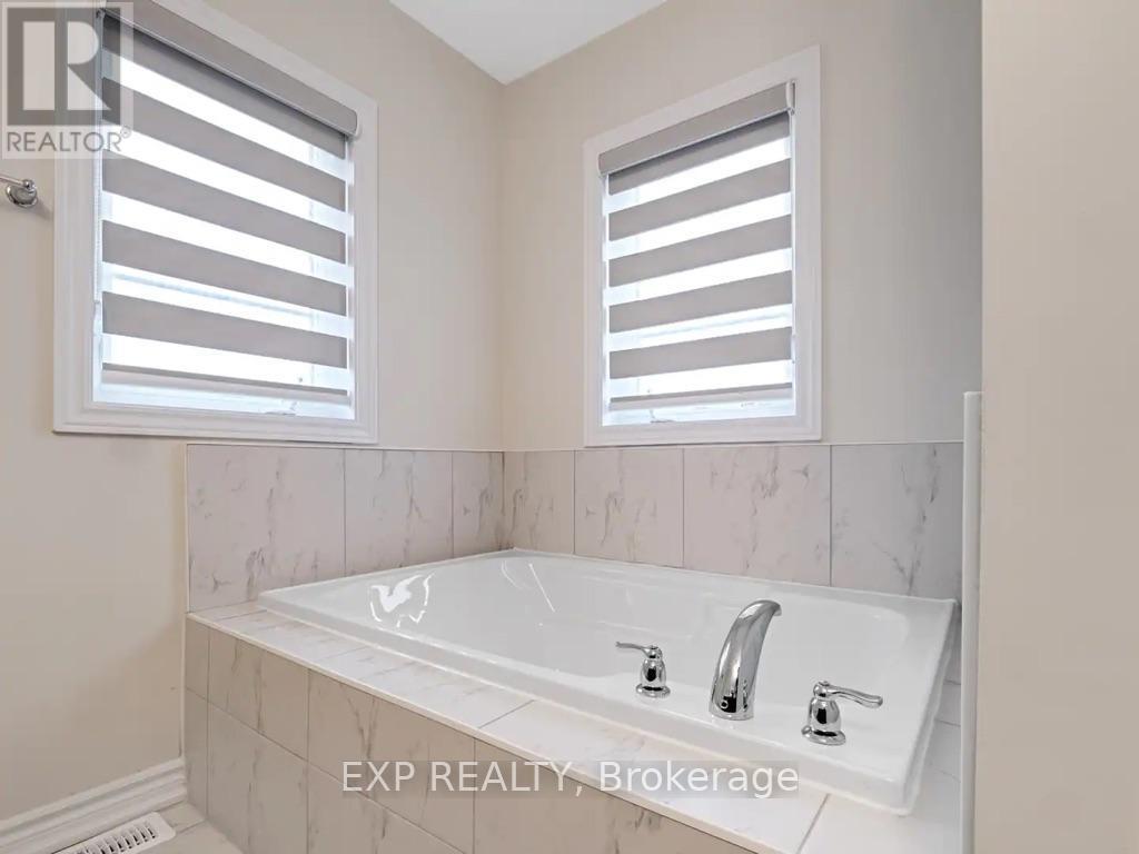 Ensuite Bathroom - 2 Sun Haven Lane, Thorold (Rolling Meadows), ON