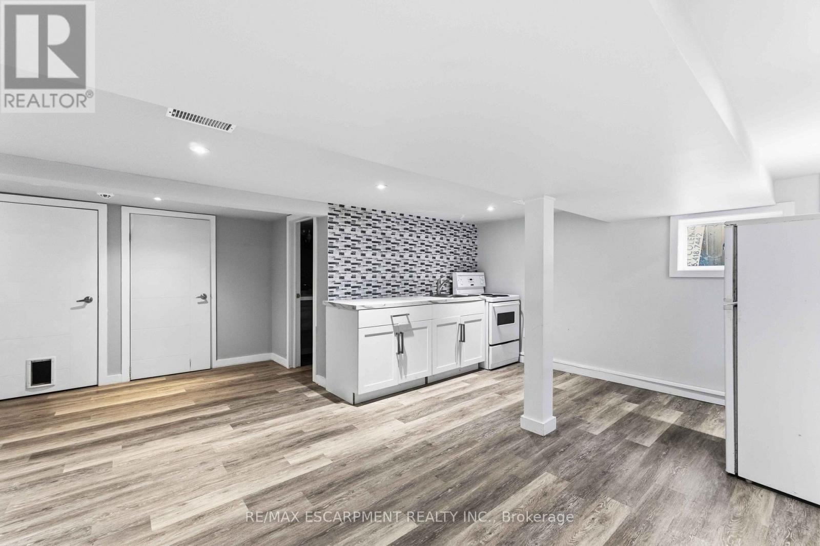 37 Maplecrest Avenue, St. Catharines, ON