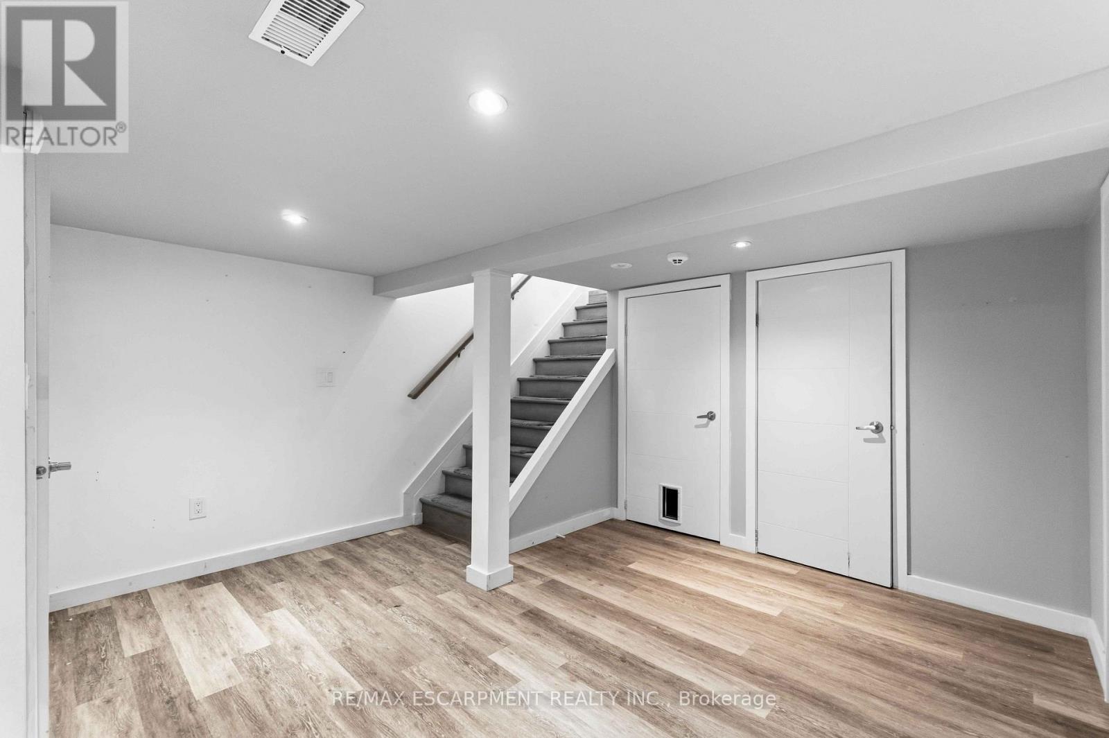 37 Maplecrest Avenue, St. Catharines, ON