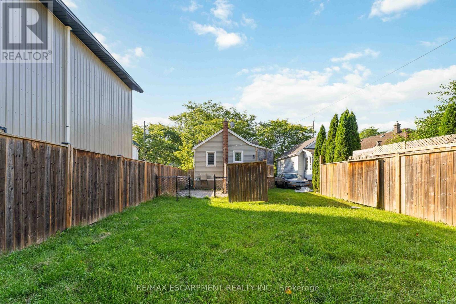 37 Maplecrest Avenue, St. Catharines, ON