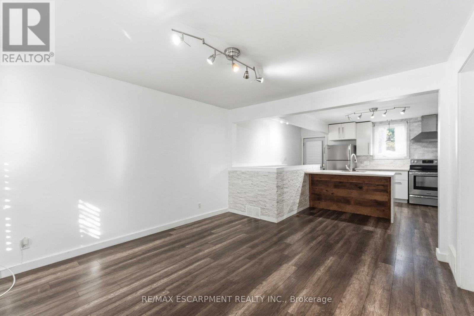 37 Maplecrest Avenue, St. Catharines, ON