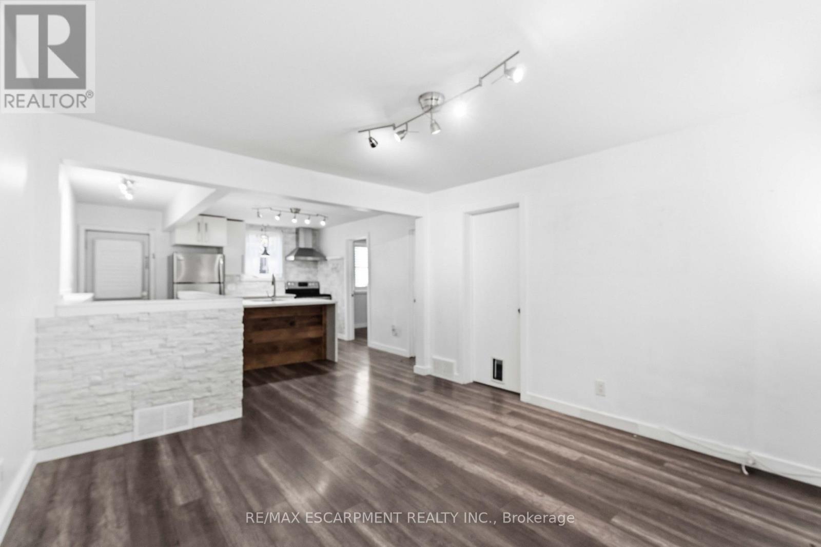 37 Maplecrest Avenue, St. Catharines, ON
