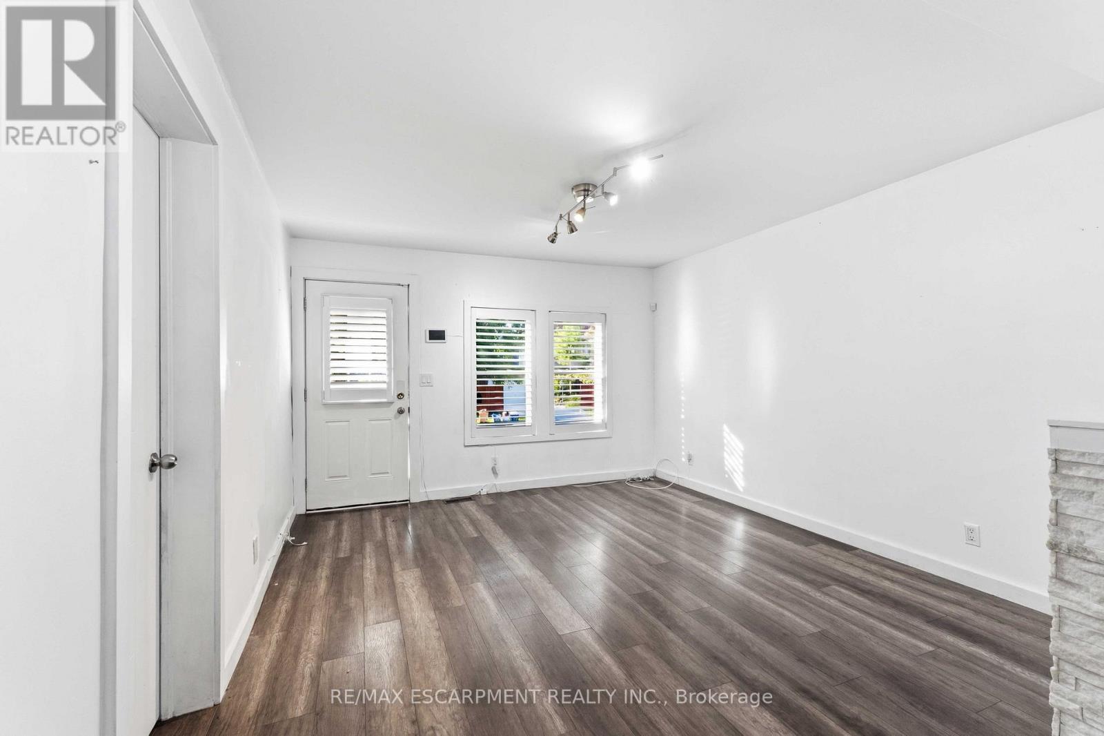 37 Maplecrest Avenue, St. Catharines, ON