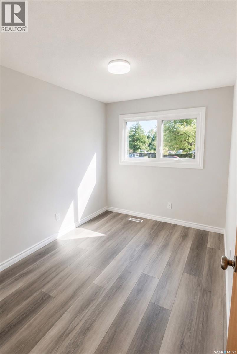 1510 Mckercher Drive, Saskatoon, SK