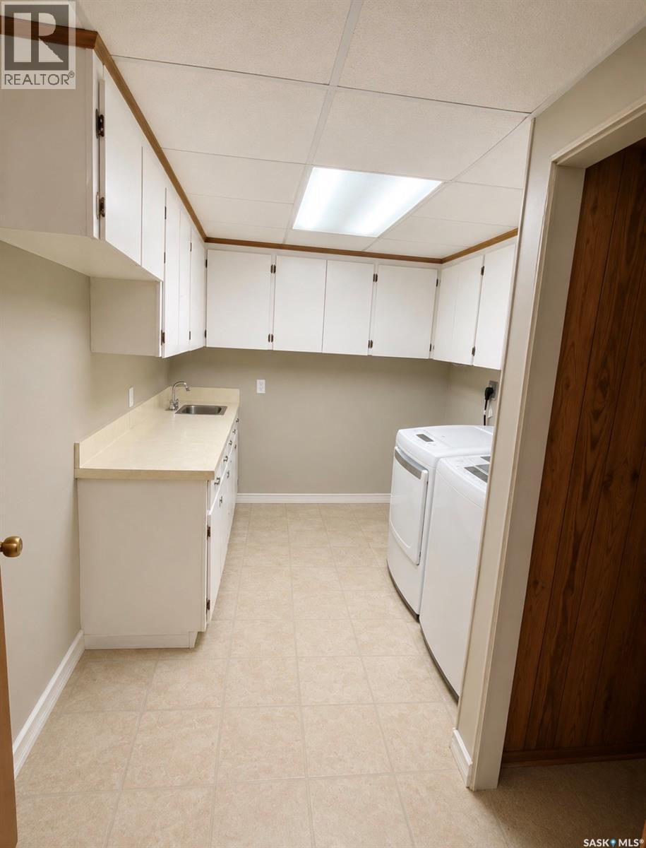 1510 Mckercher Drive, Saskatoon, SK