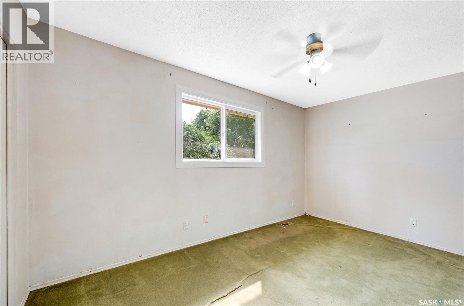 3657 Diefenbaker Drive, Saskatoon, SK