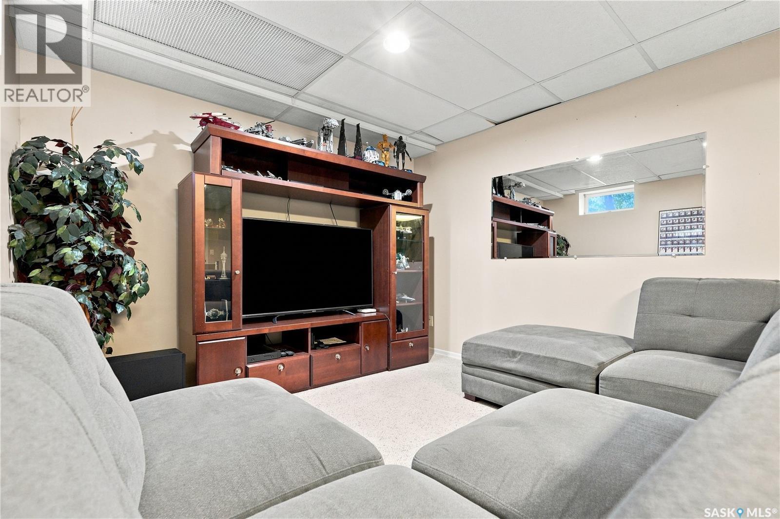 202 Zeman Court, Saskatoon, SK