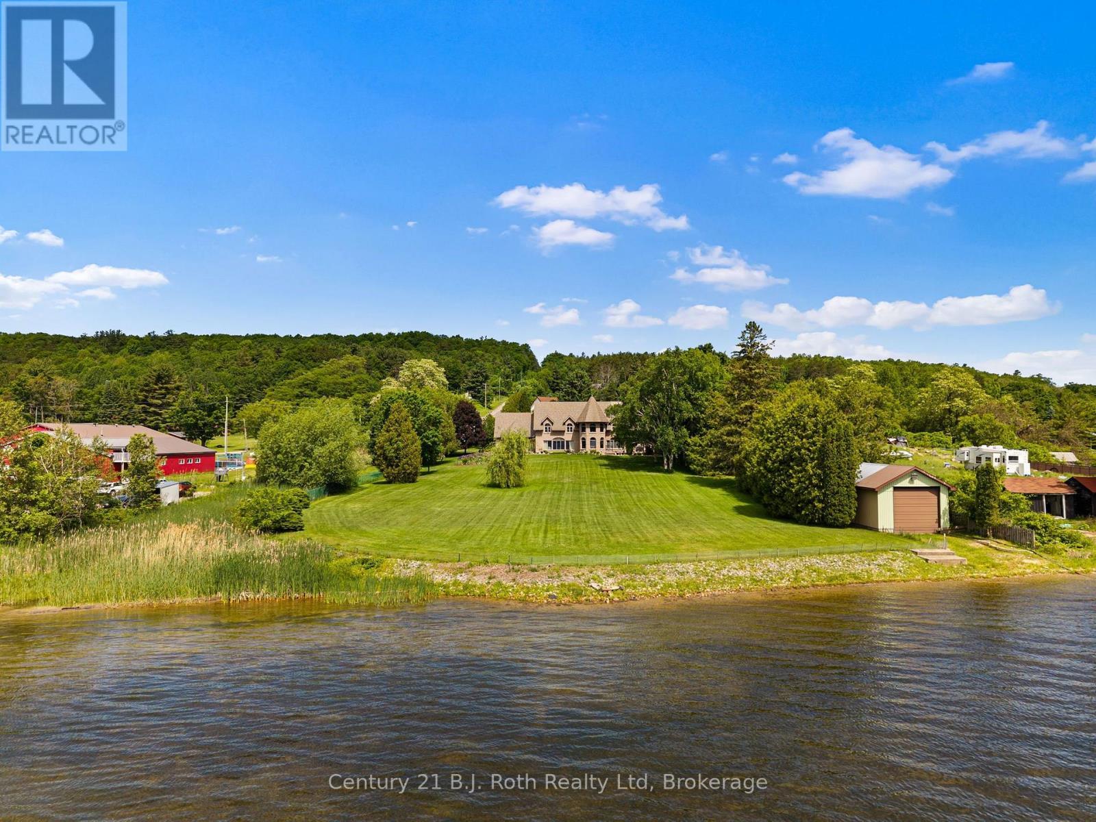 339 Champlain Road, Penetanguishene, ON