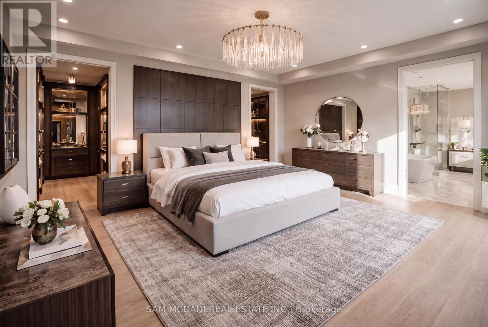 1470 Pinetree Crescent, Mississauga, ON