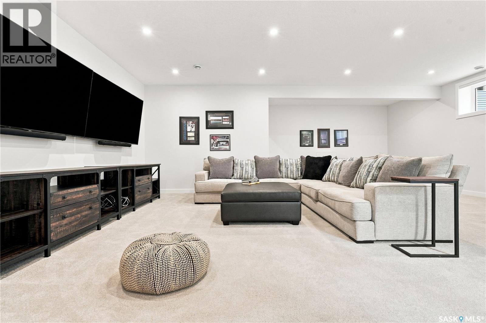 223 Hamm Crescent, Saskatoon, SK