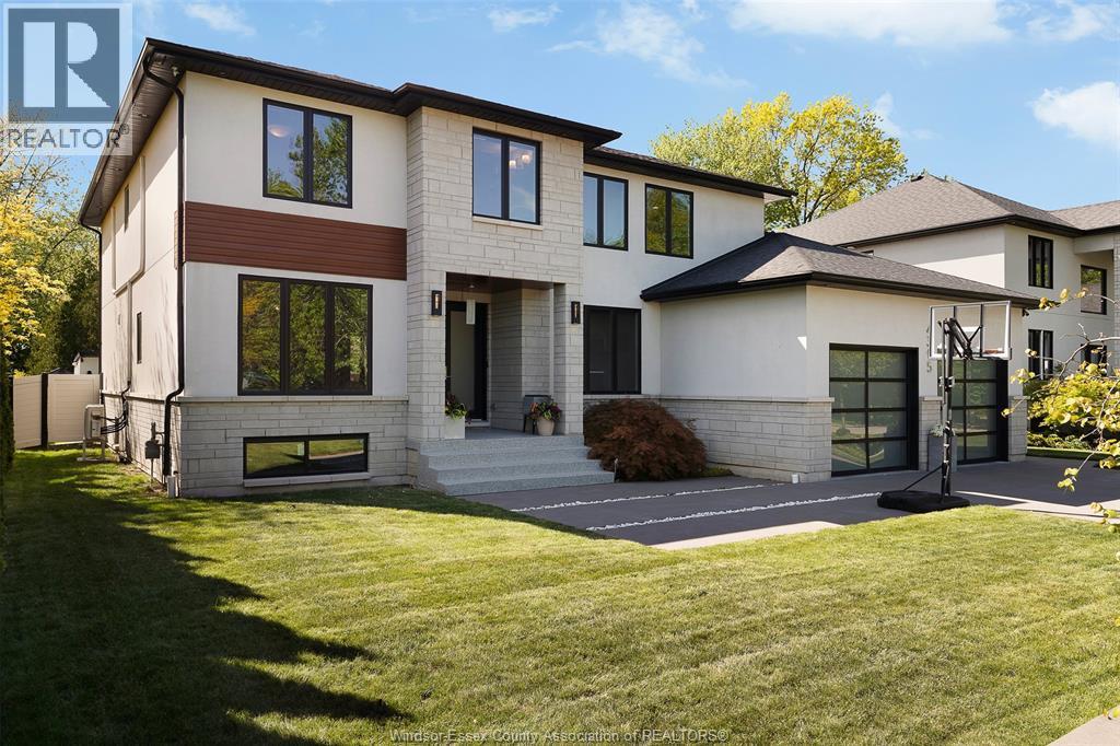 4395 Centre Lake, Windsor, ON