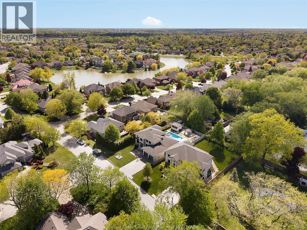 4395 Centre Lake, Windsor, ON