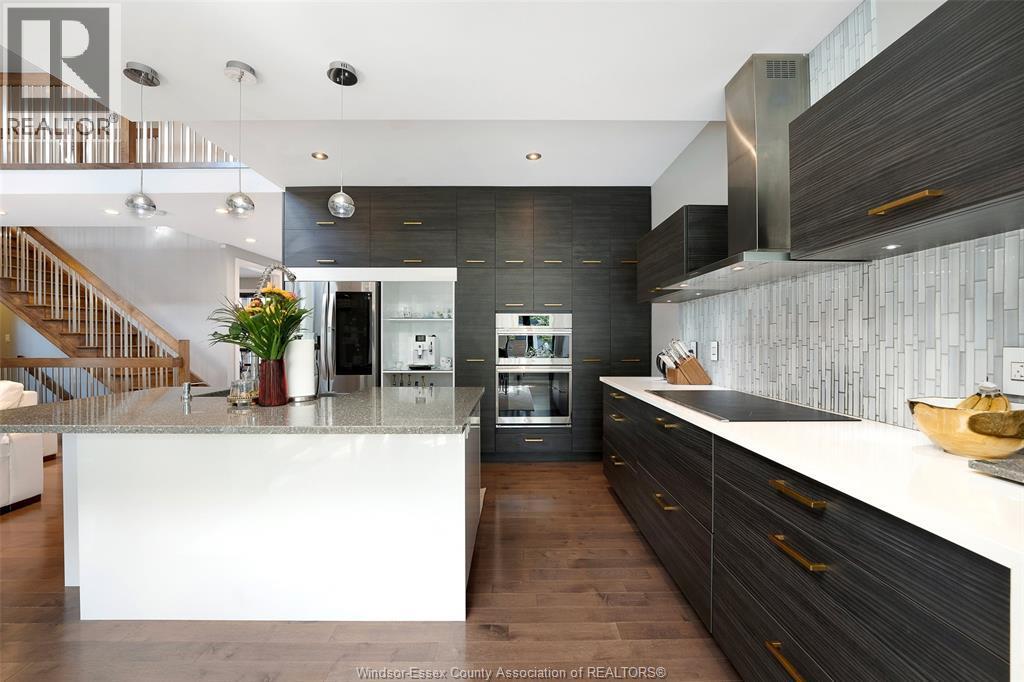 4395 Centre Lake, Windsor, ON