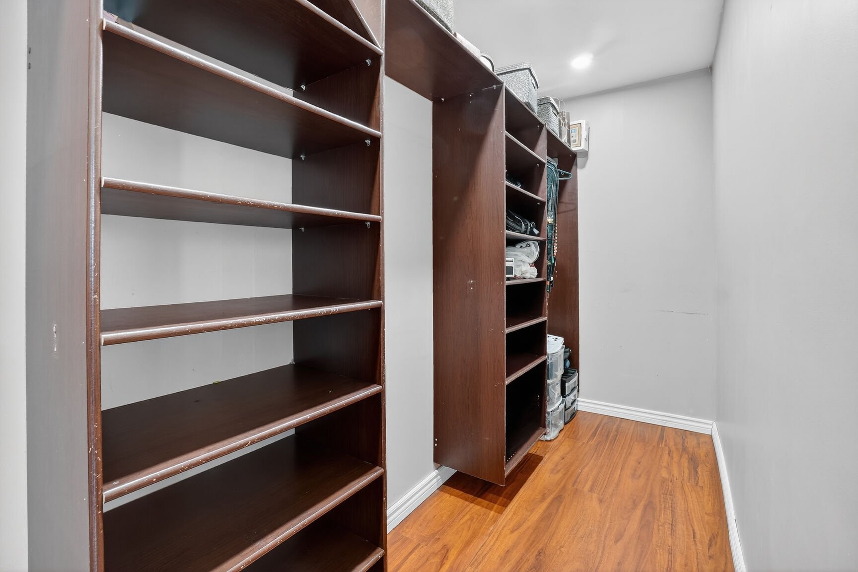 Penderie (Walk-in) - 12249Z Rue Adrien-Hébert, Montréal (Rivière-Des-Prairies/Pointe-Aux-Trembles), QC