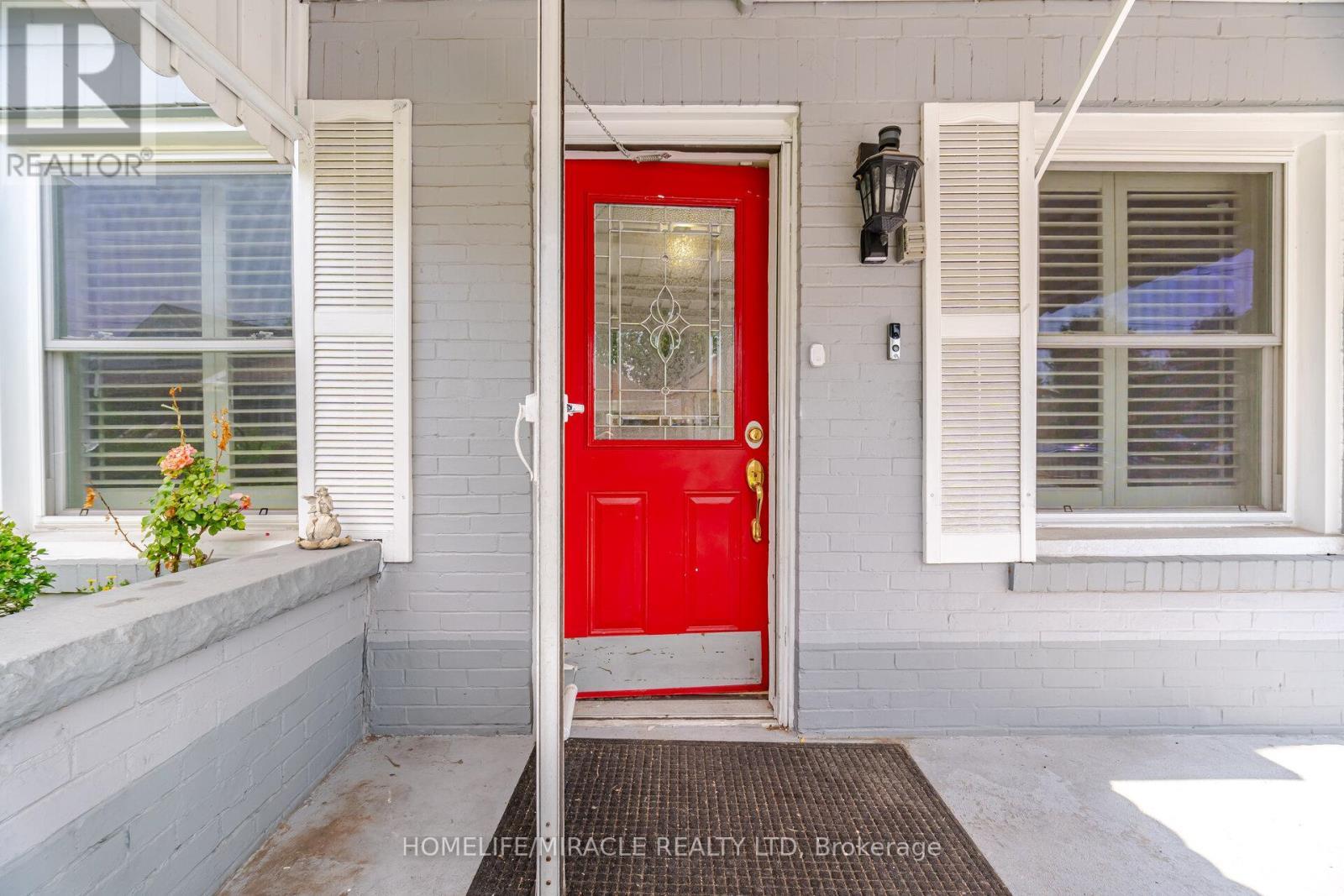 25 Hope Avenue, Hamilton, ON