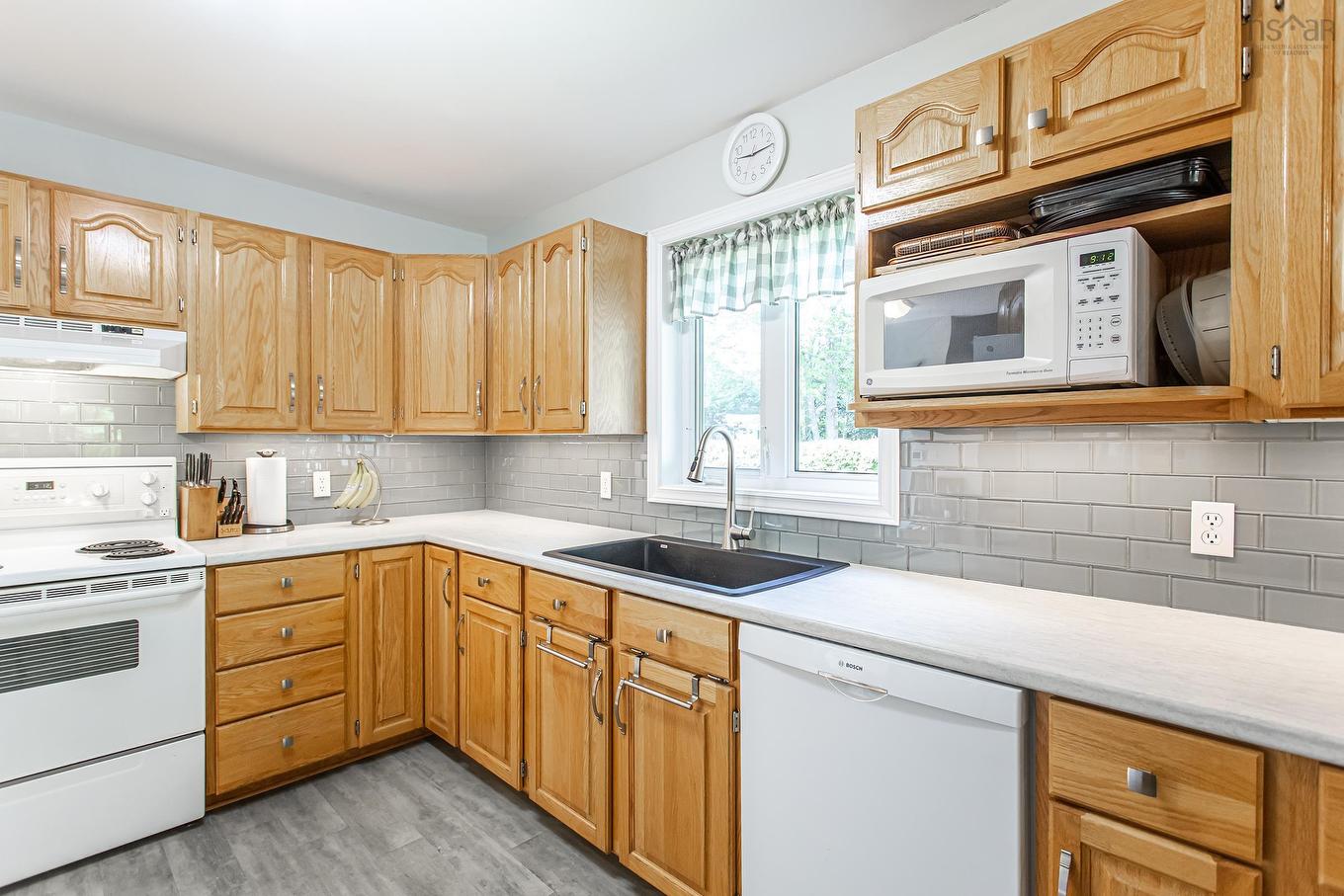27 Pinecrest Drive, Middleton, NS