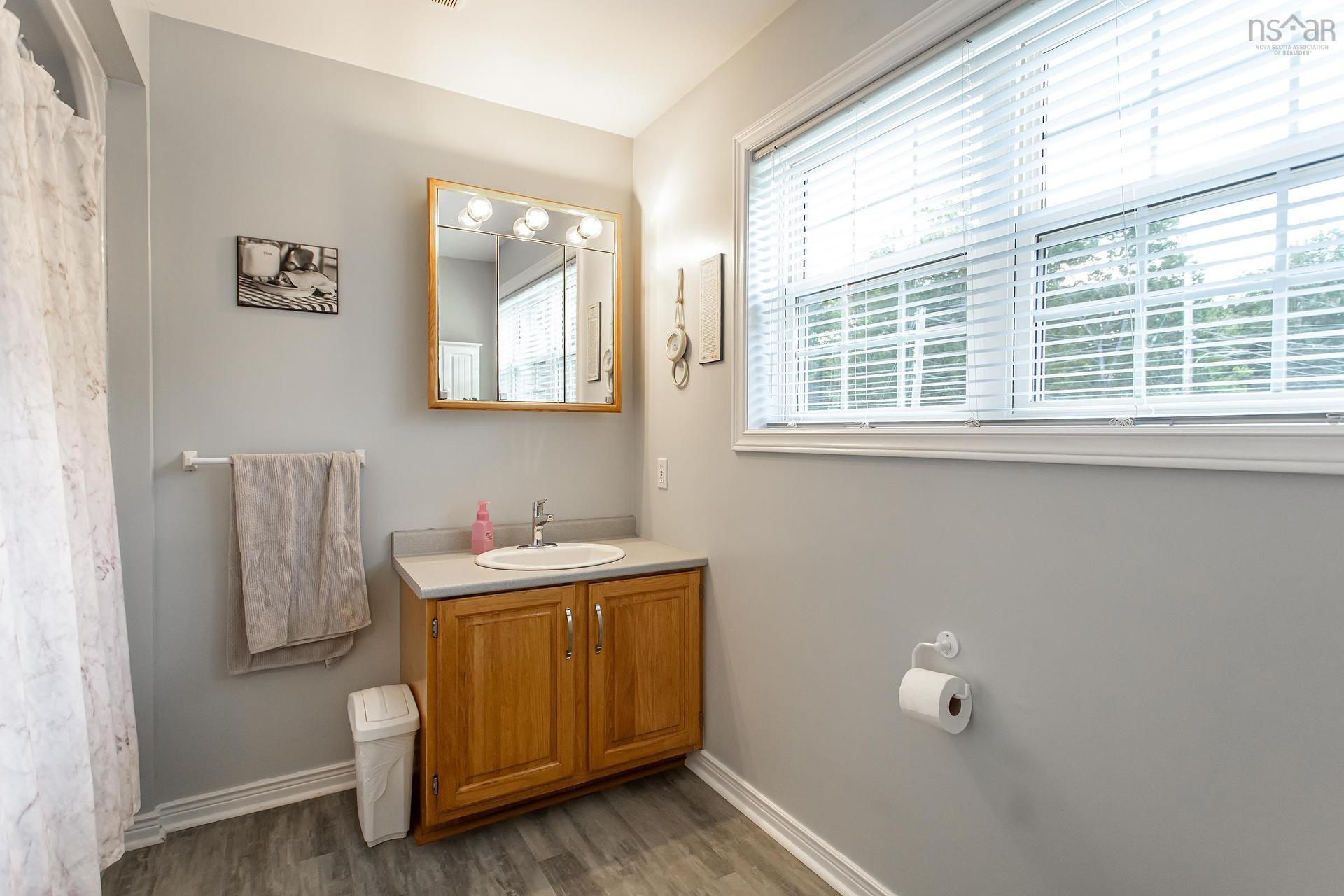 27 Pinecrest Drive, Middleton, NS