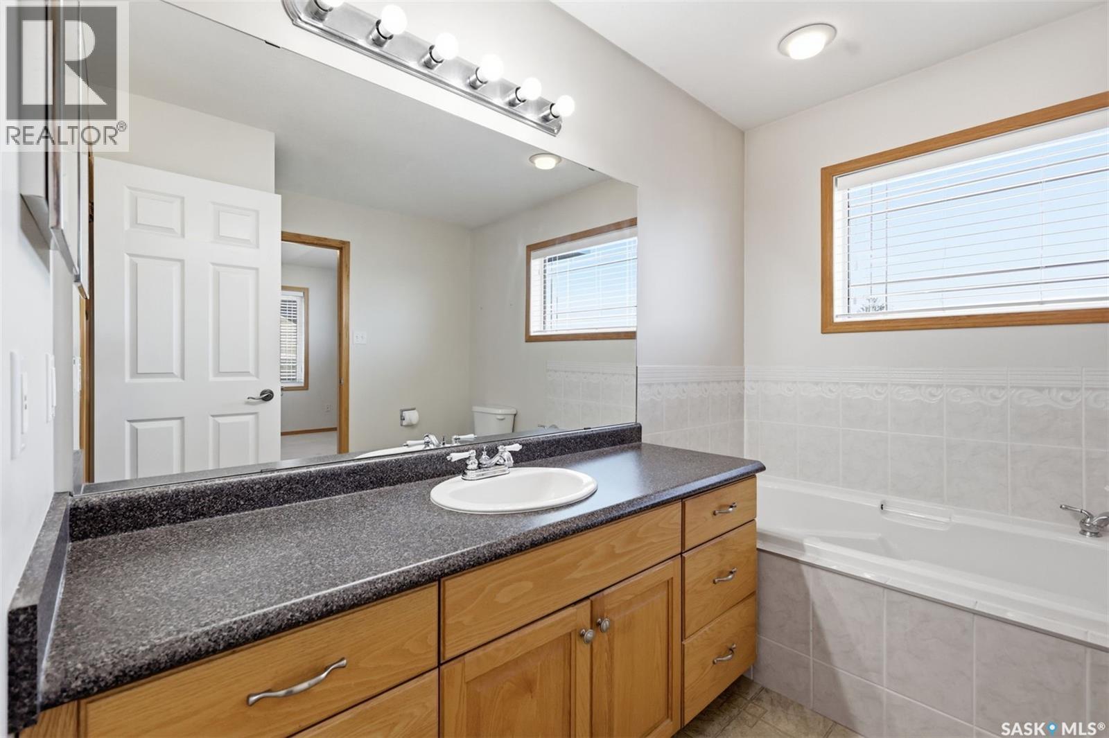 506 Crystal Springs Drive, Warman, SK