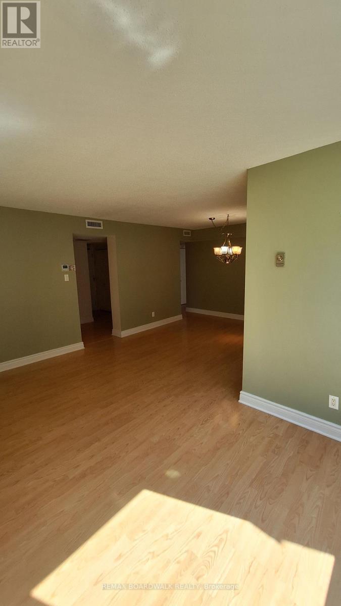 dining rm - 206 - 330 Centrum Boulevard, Ottawa, ON