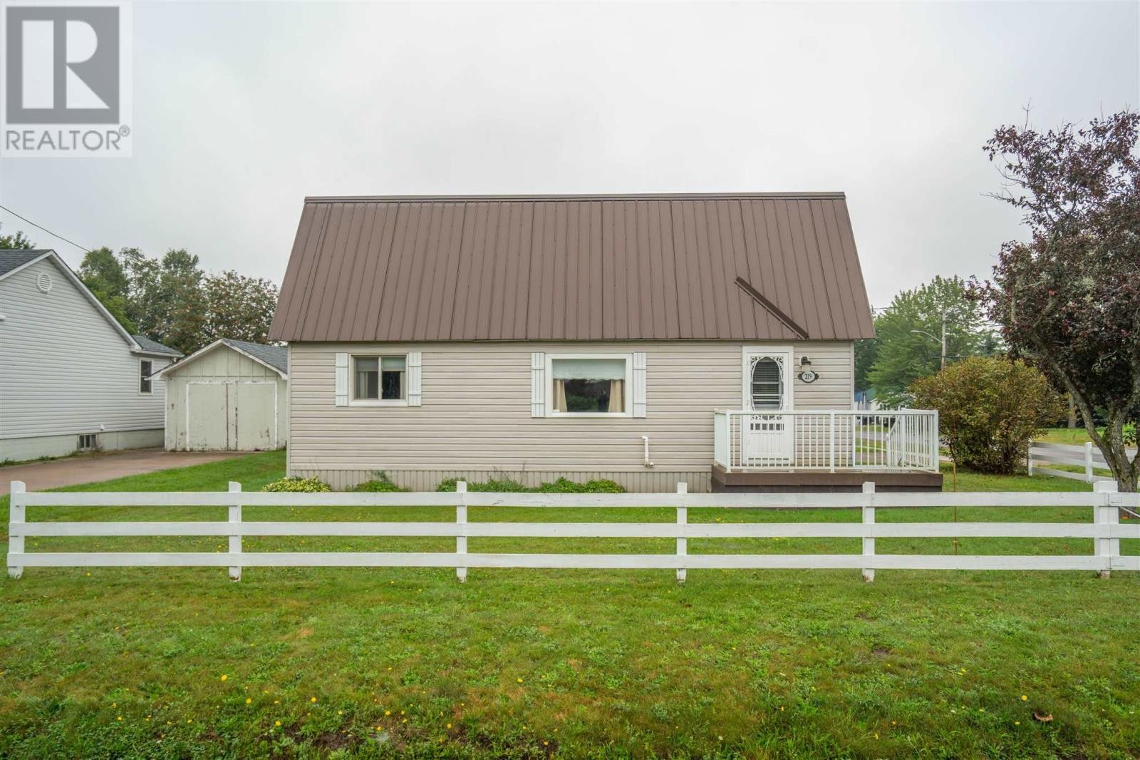 219 Eastern Ave, Sault Ste. Marie, ON
