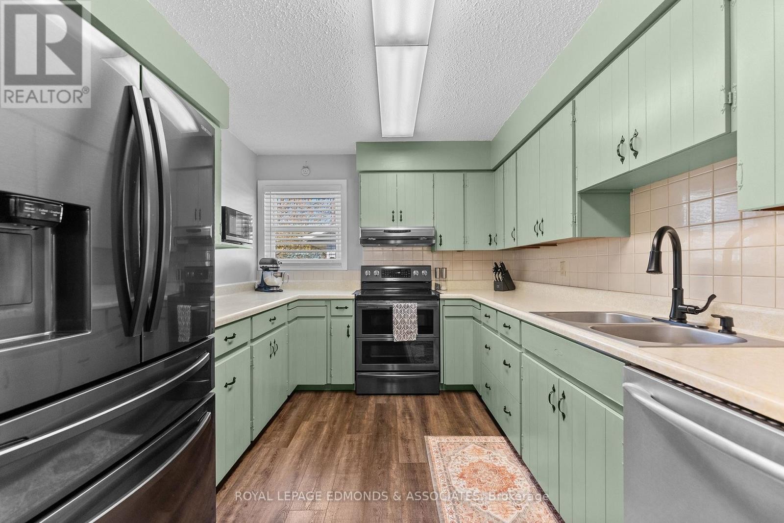 5 Lasalle Drive, Deep River, ON