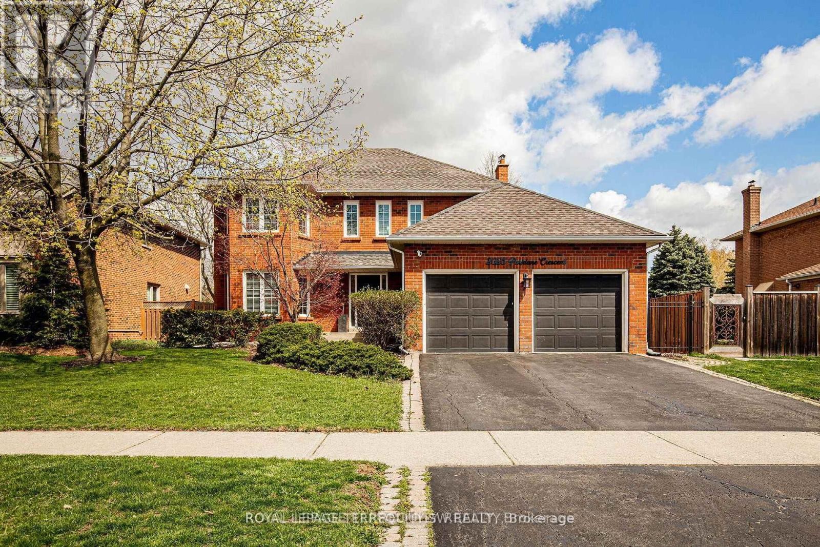 2025 Parklane Crescent, Burlington, ON