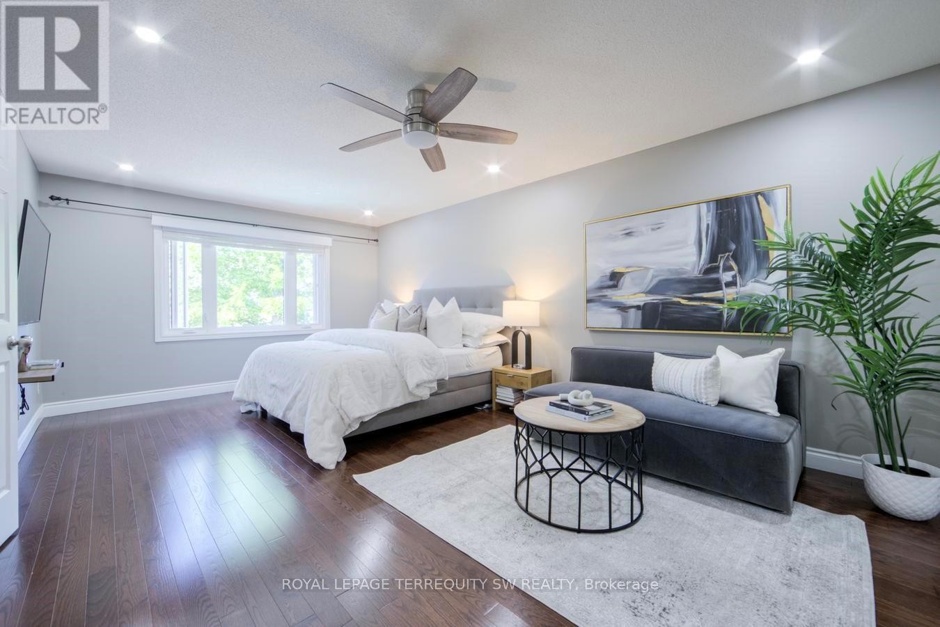 2025 Parklane Crescent, Burlington, ON