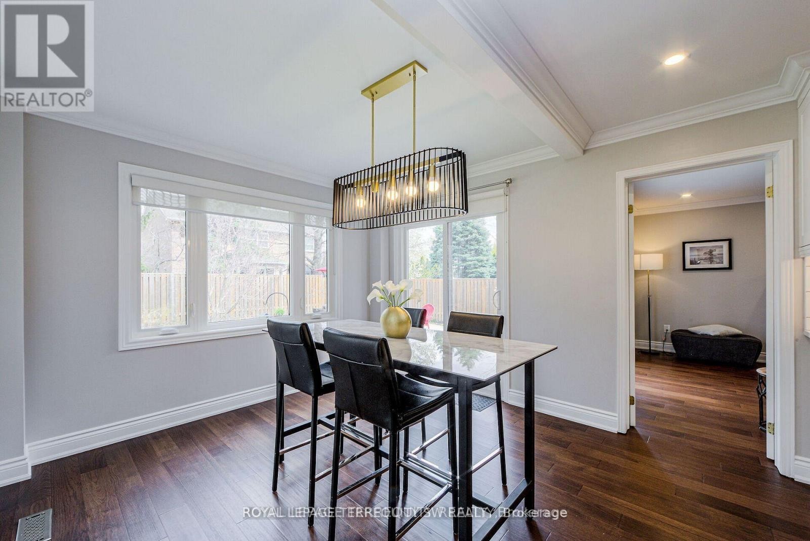 2025 Parklane Crescent, Burlington, ON